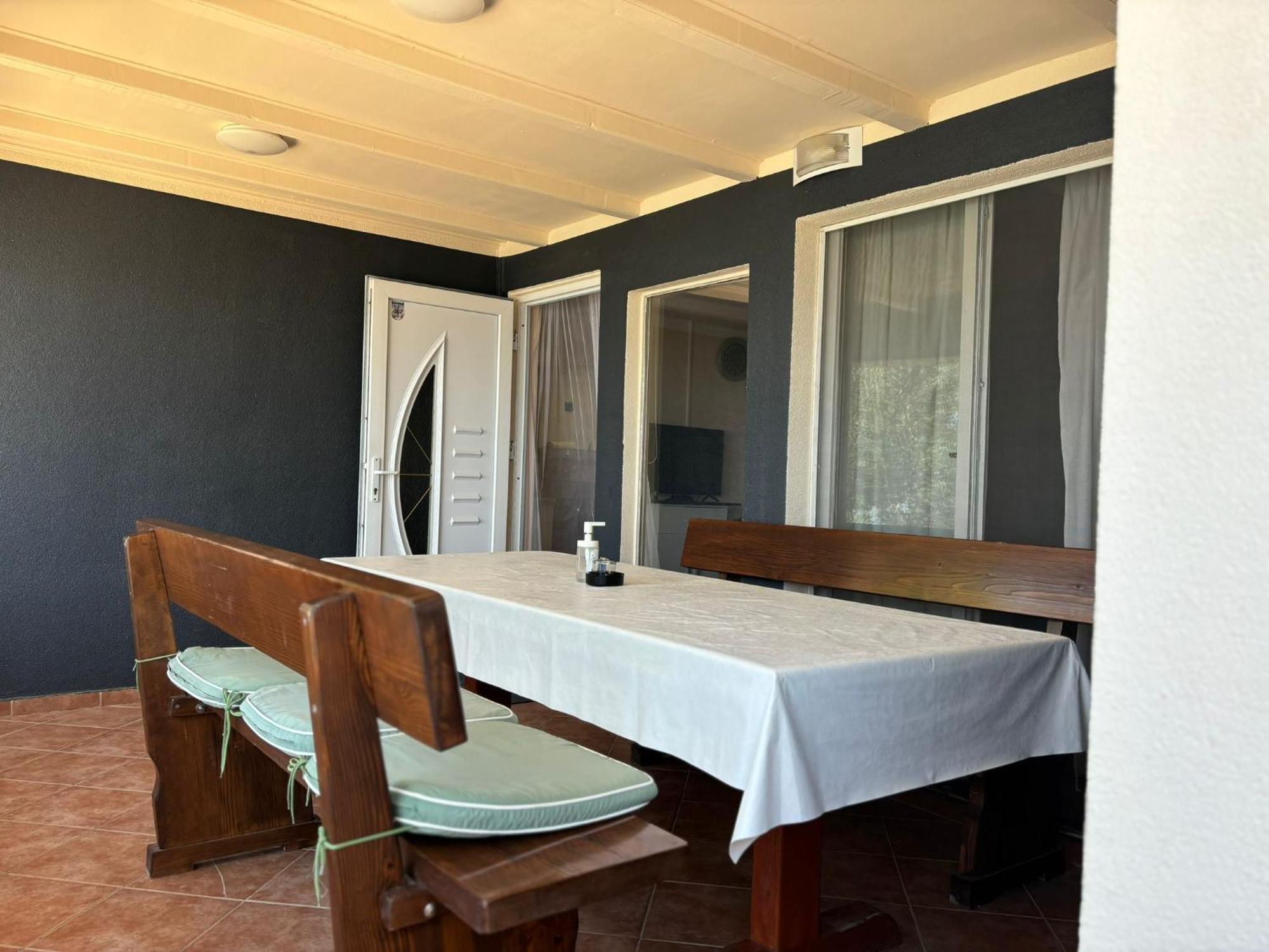 Apartmani Bosnjak Starigrad Room photo